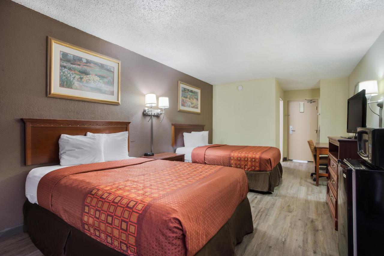 Americas Best Value Inn Tulsa I-44 Oakhurst Bagian luar foto