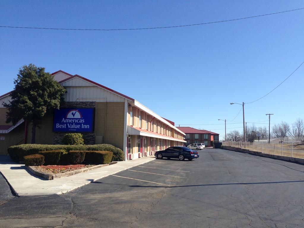 Americas Best Value Inn Tulsa I-44 Oakhurst Bagian luar foto