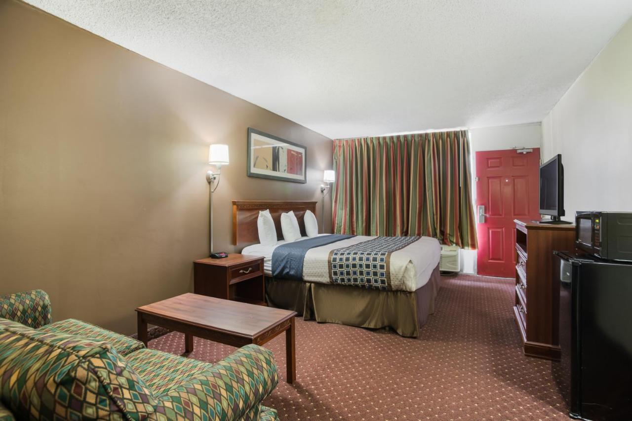 Americas Best Value Inn Tulsa I-44 Oakhurst Bagian luar foto